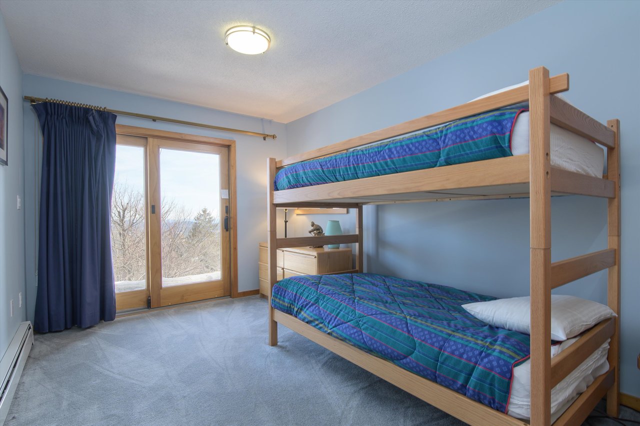 Okemo Trailside 36E