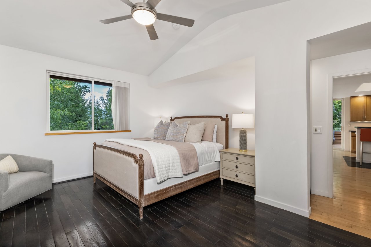 11 Russell Trail