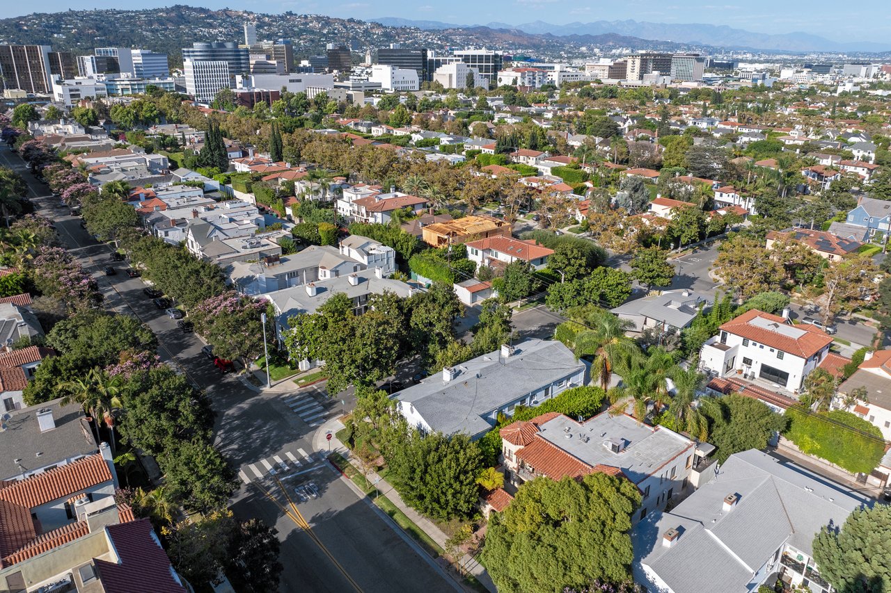 9762 Gregory Way, Beverly Hills 