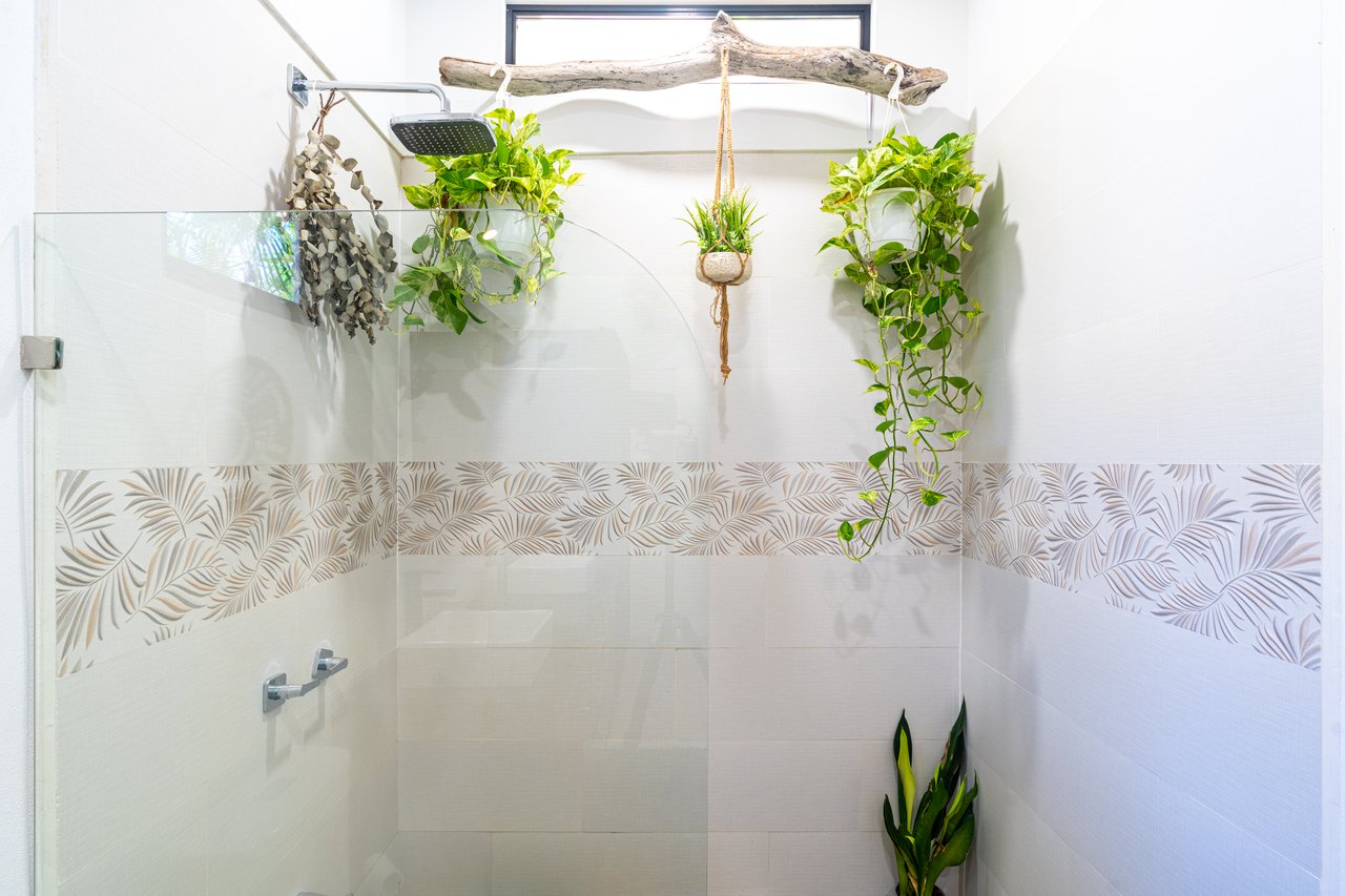 Modern 3 Bedroom Home - Walking distance to it all!