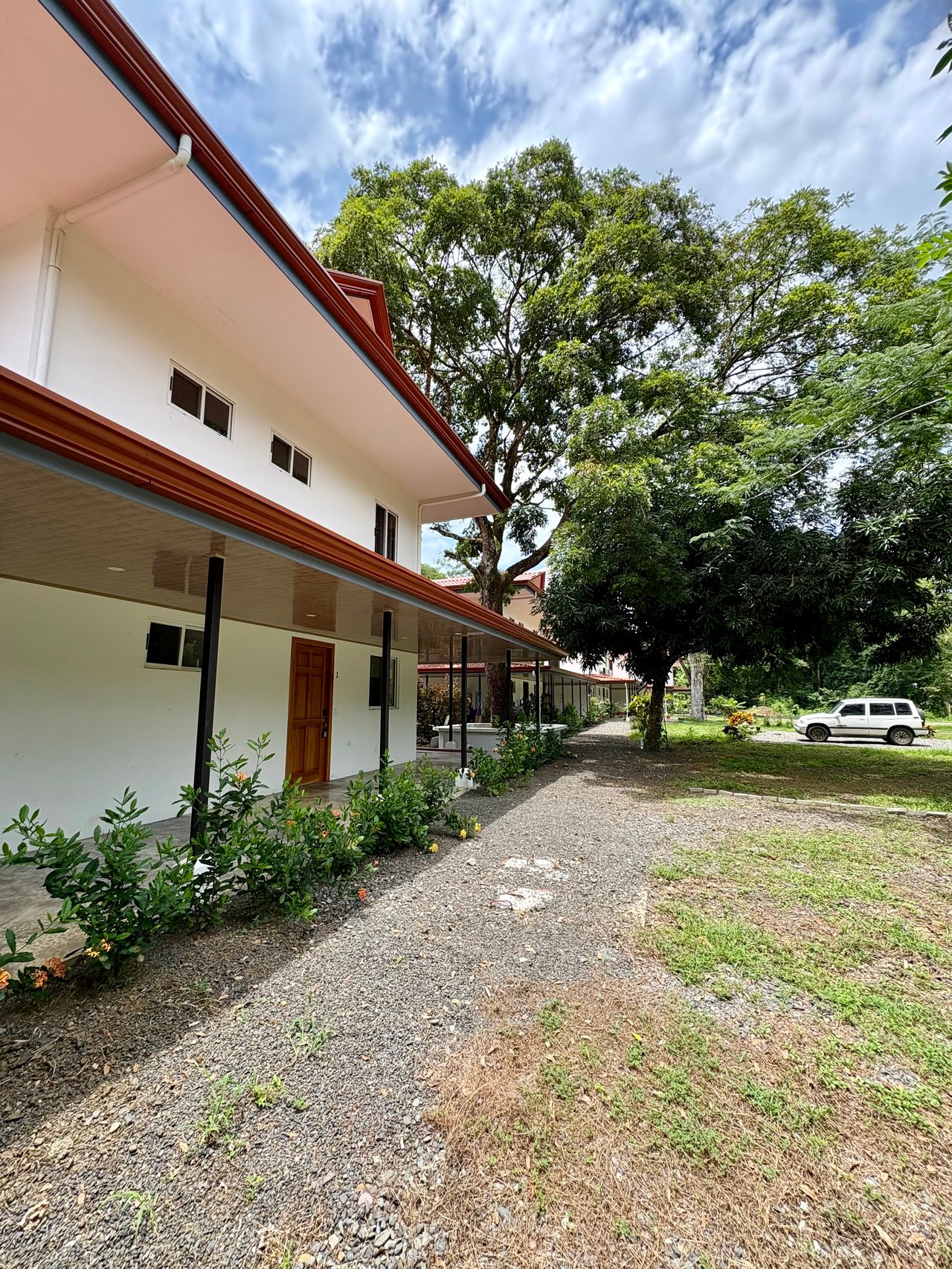 Riverside Jungle Home