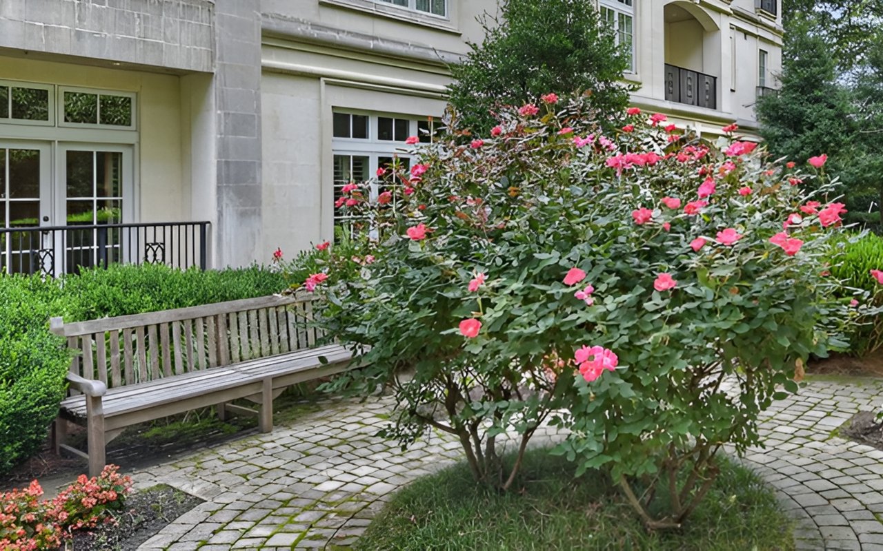 Dickens Mitchener Home Of The Month: 2343 Roswell Ave #4D
