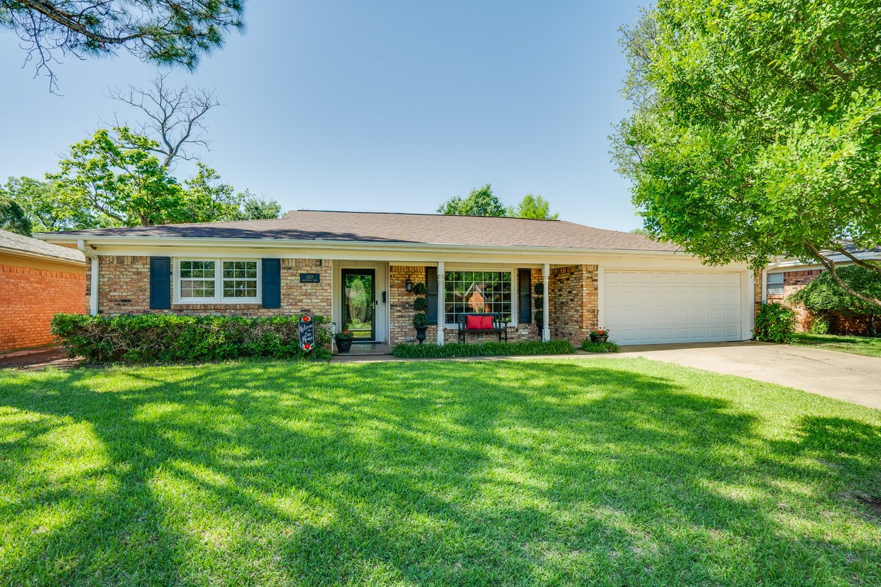 1537 Sweetbriar Drive