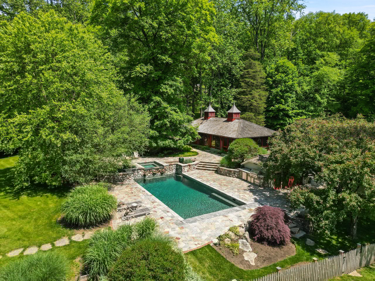 54 Old Stone Hill Road