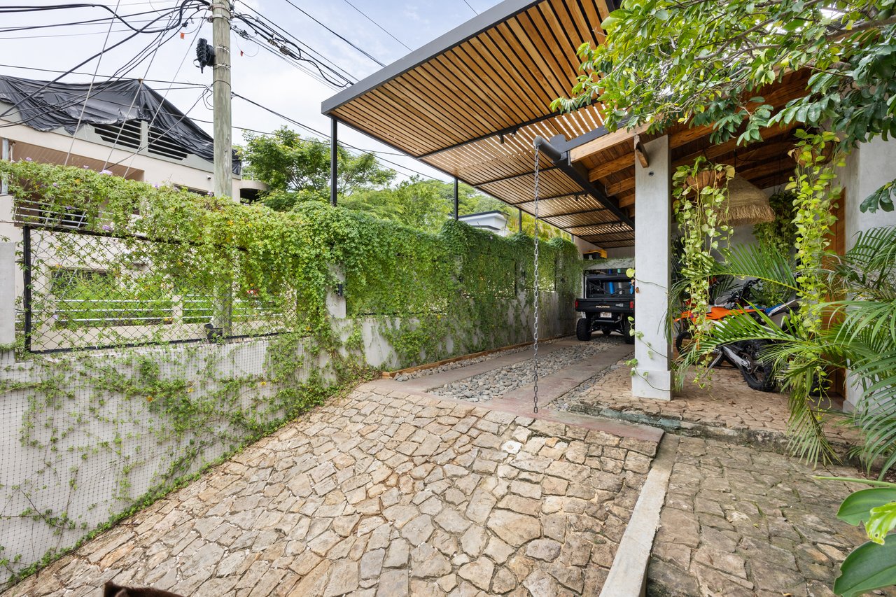 Villa Stipanov | Modern Tropical Luxury Just 5 Minutes from Tamarindo