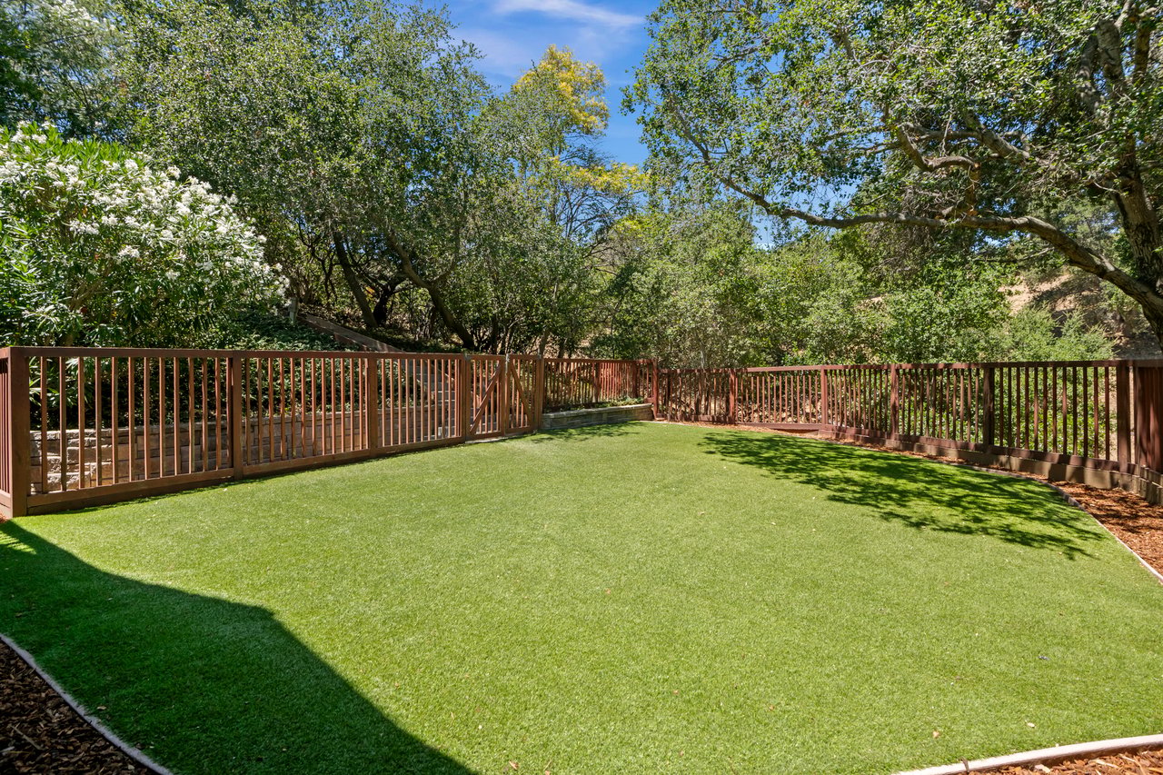 21100 Saratoga Hills Rd