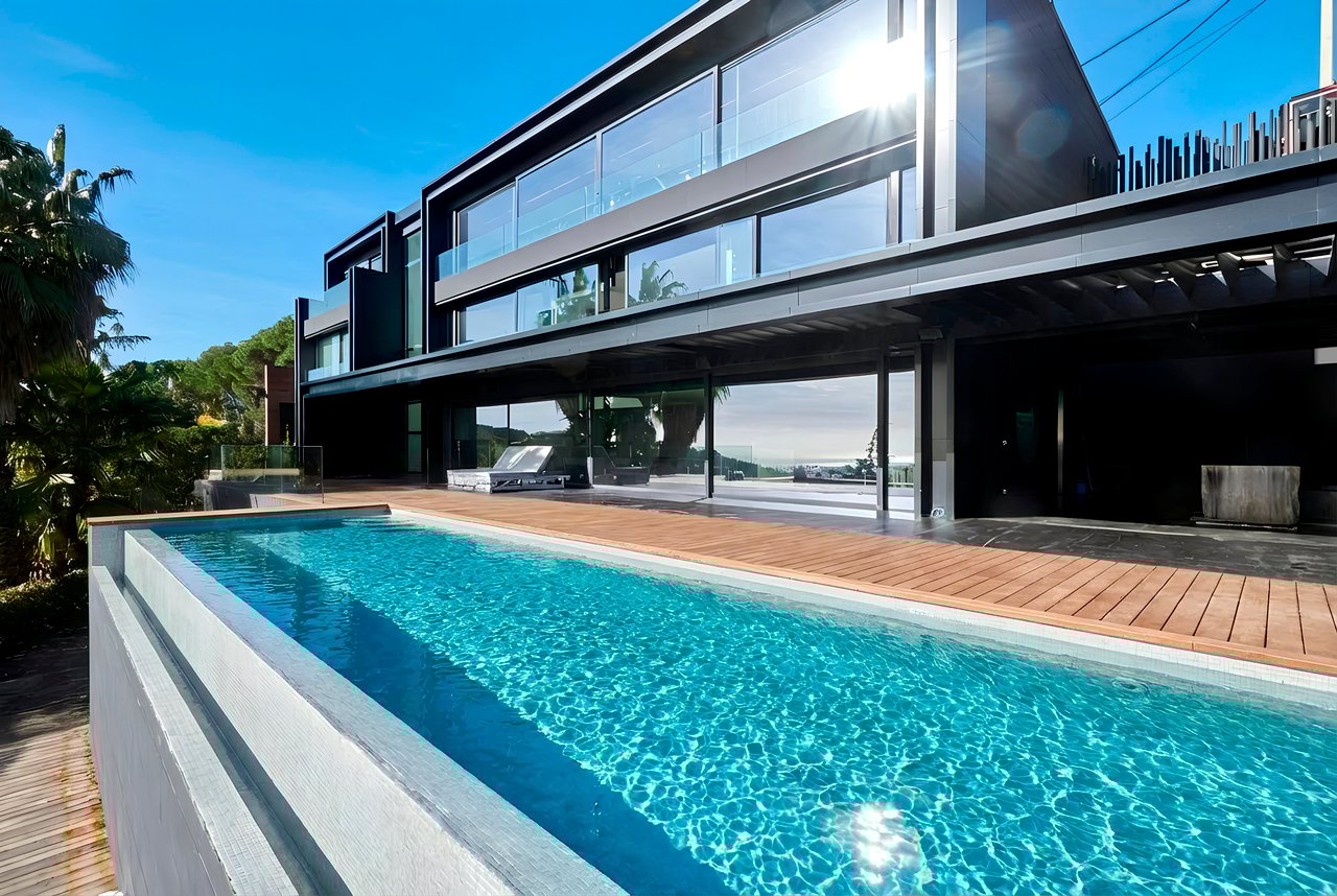 Barcelona Contemporary Villa
