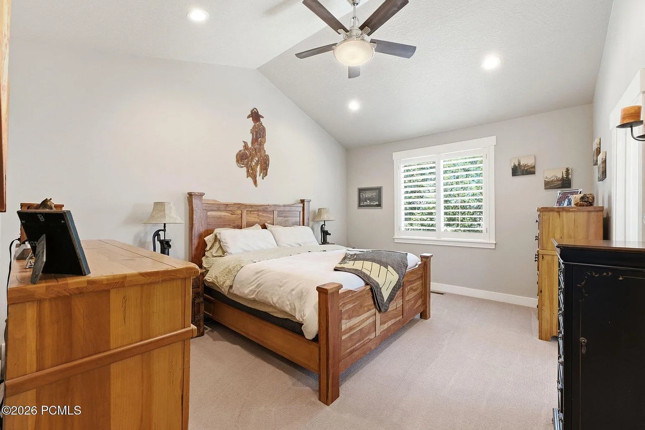 460 Scenic Heights Rd