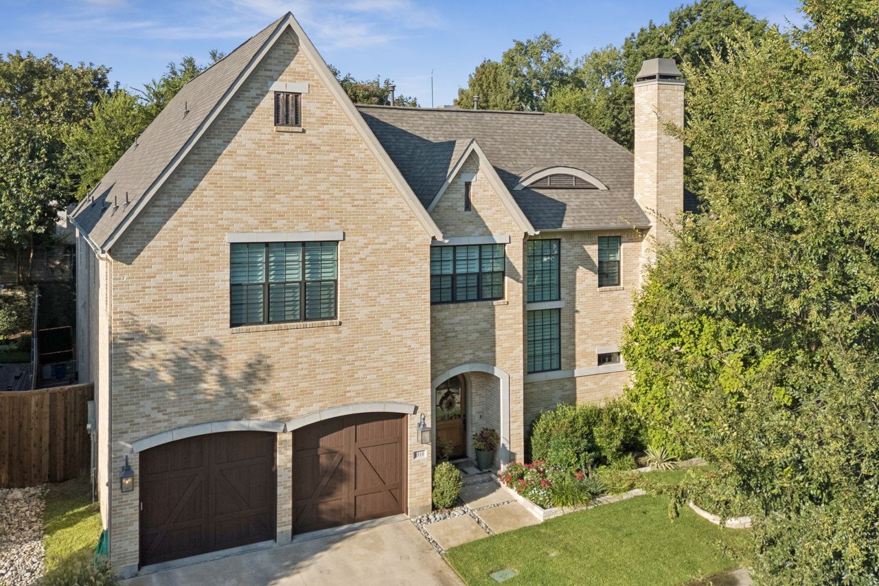 6910 Frontierwood Pl