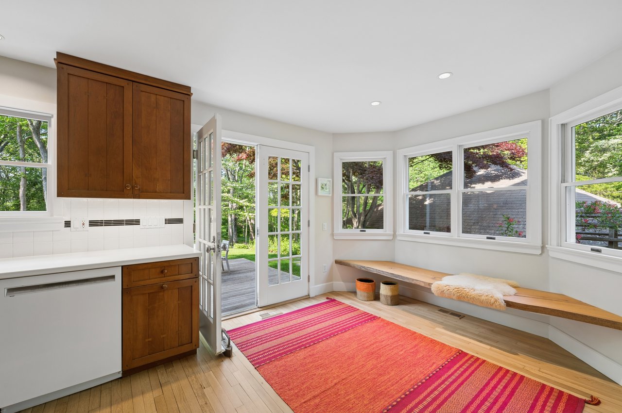 10 Oak Drive