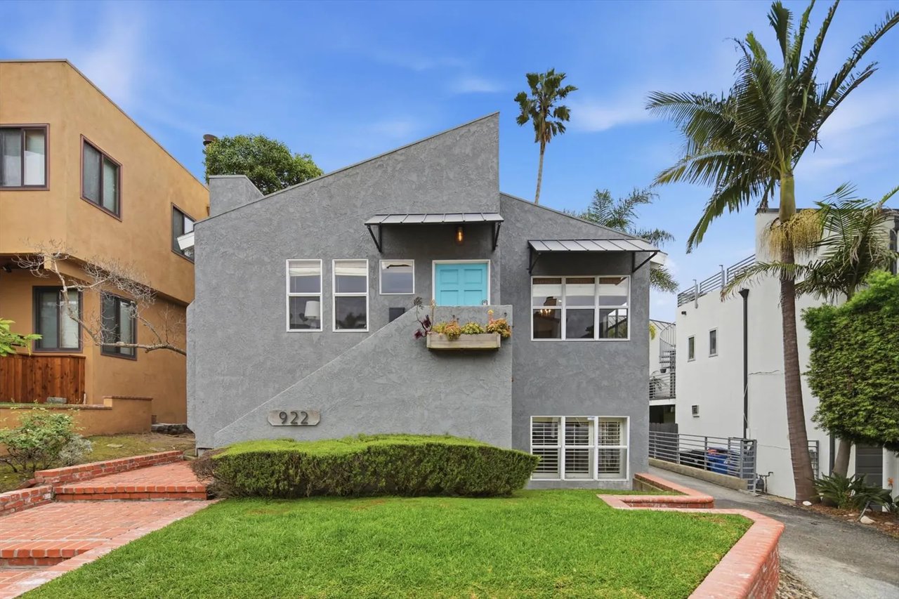 Modern home at 922 15th Street in Hermosa Beach, sold by Denton & Denton Group