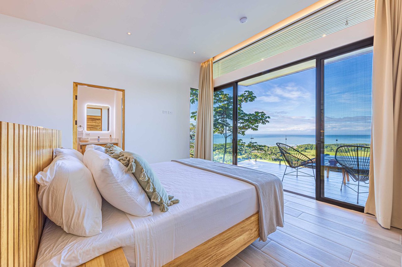 Exclusive Luxury Villa with Infinity Pool