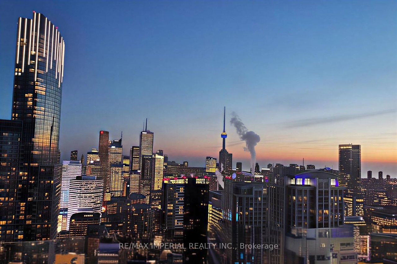 LUXURY SOUTHWEST PENTHOUSE