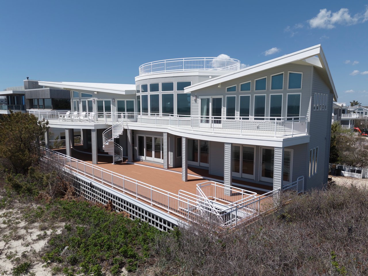 101 E Long Beach Boulevard 