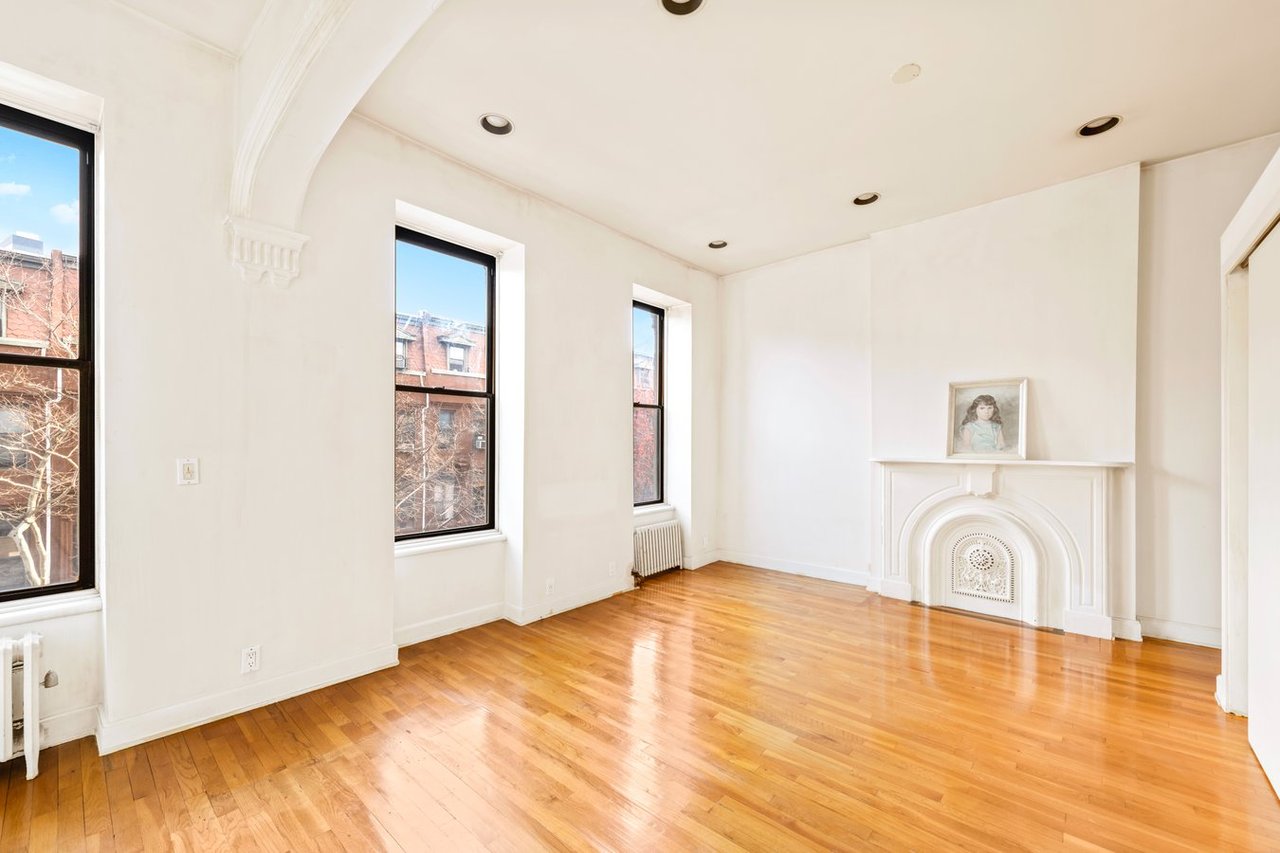 62 Saint Johns Place