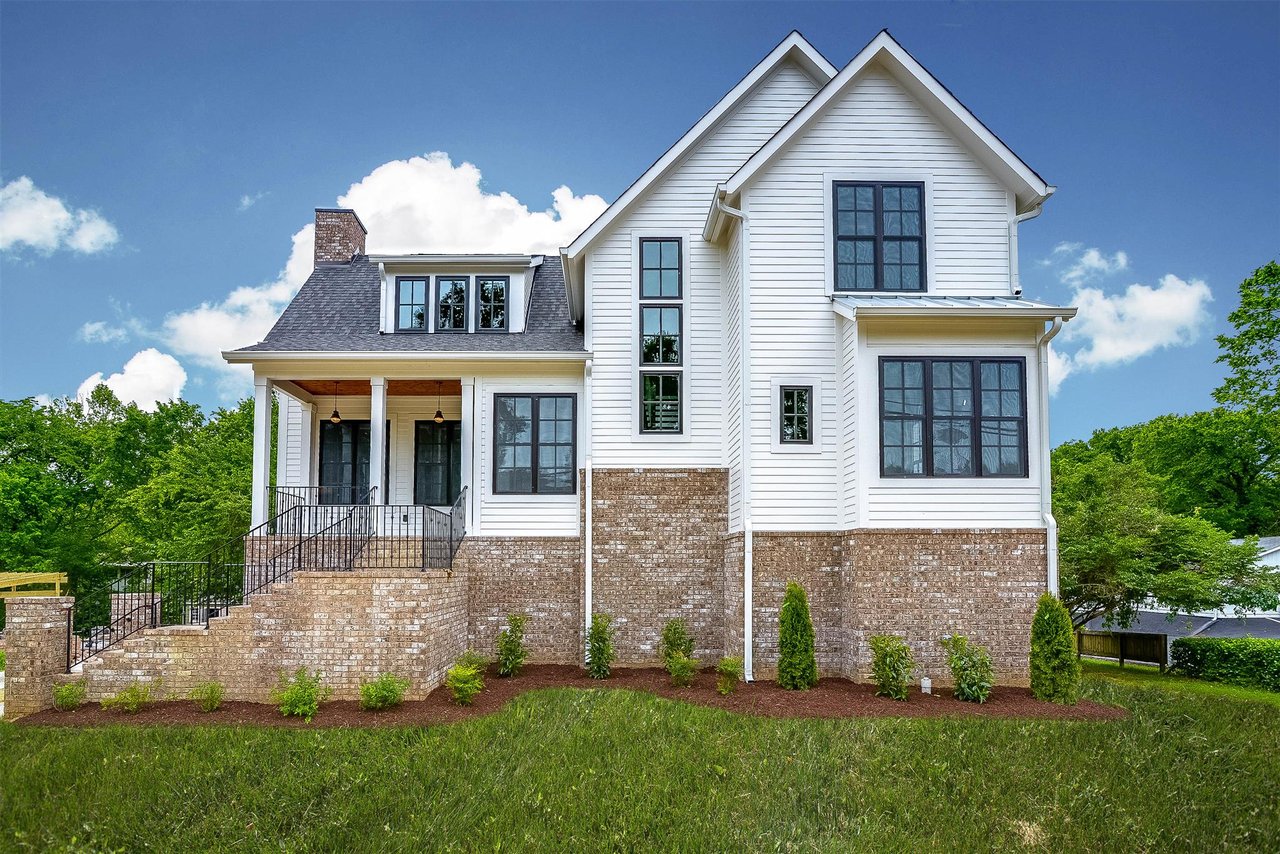 132 Old Liberty Pike | Downtown Franklin