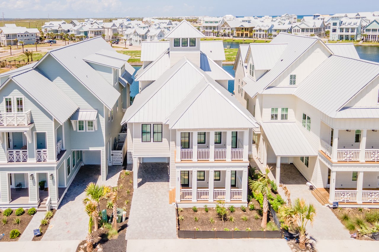 221 Teakwood Drive, Port Aransas, TX 78373