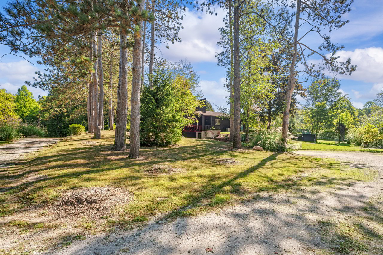 2408 E 800 N, La Porte, IN 46350