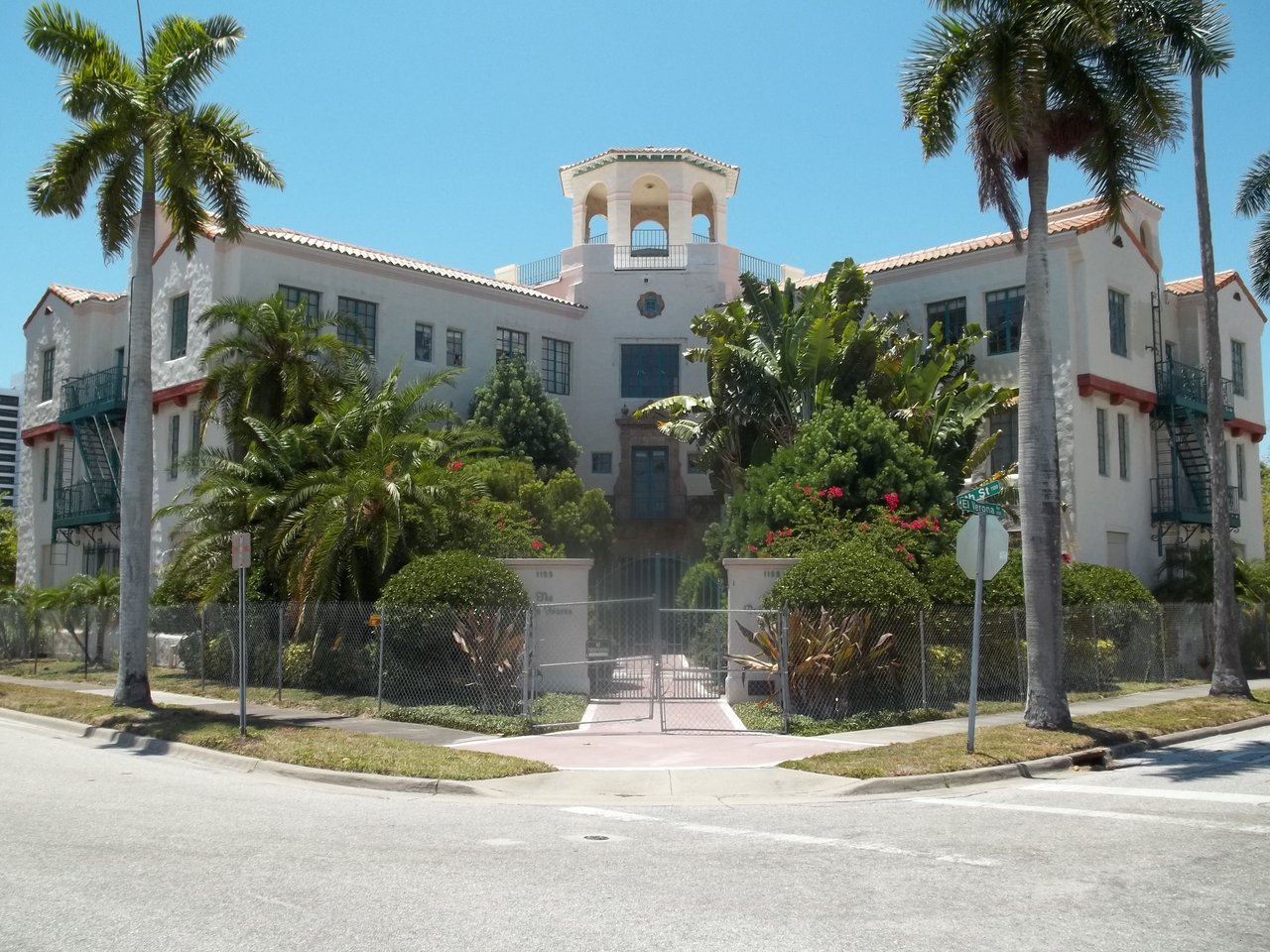 Pioneers of Condominiums in Sarasota