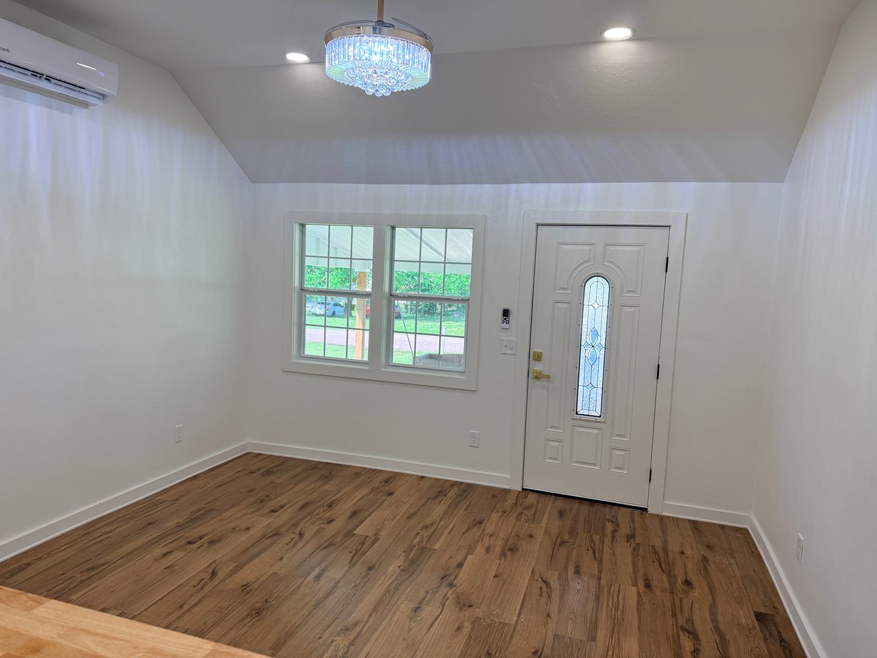 720 Klabzuba Ave