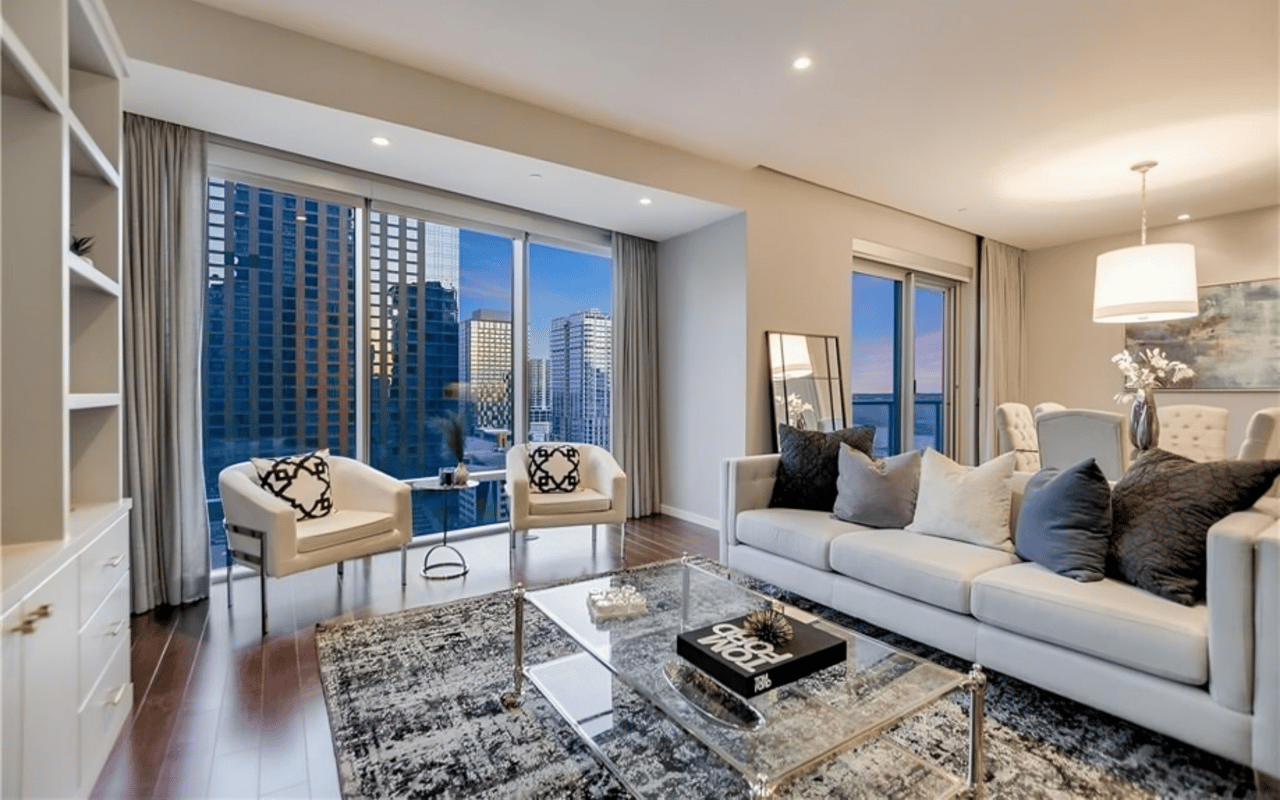 Downtown Condos / Highrise