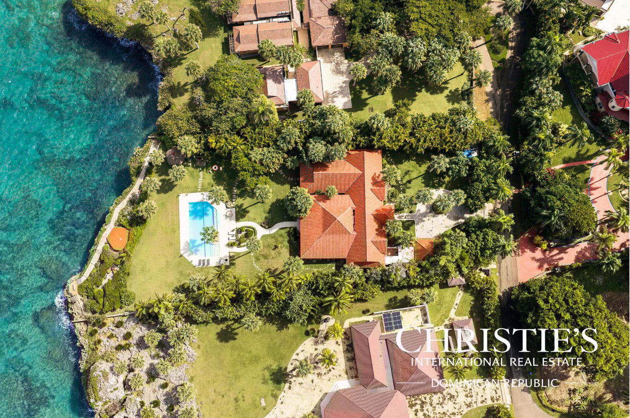 Villa Shangri-la – Caribbean Oceanfront Villa