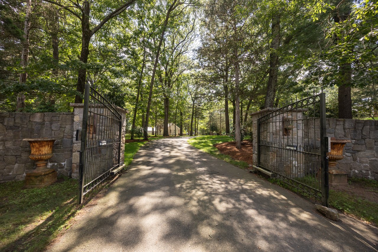 55 Parkwood Drive