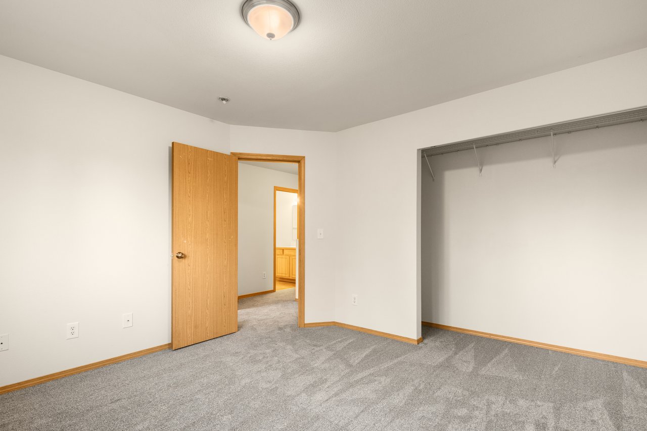 7510 193rd Avenue E Unit: 1&2