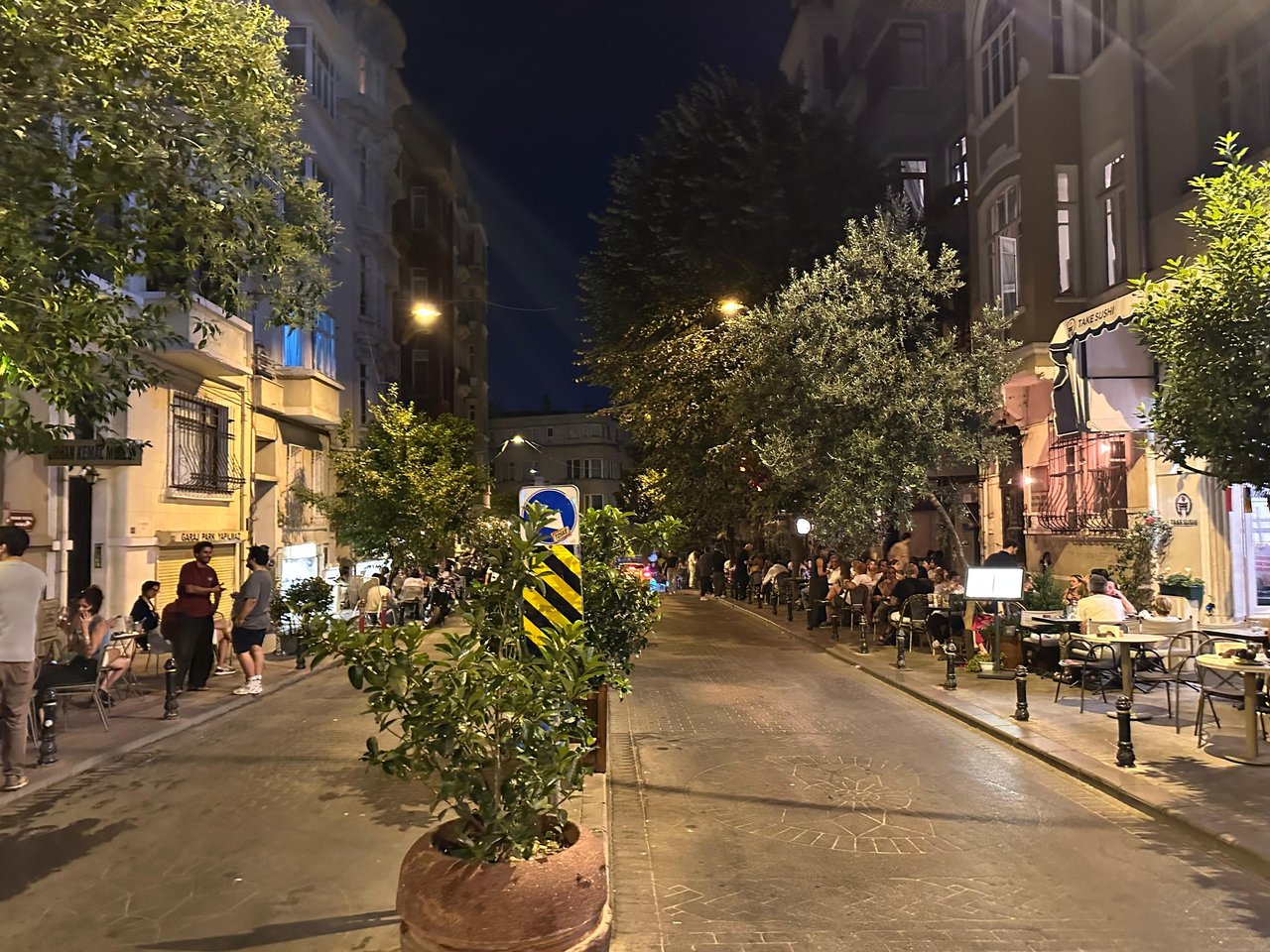 A 3+2 Cihangir flat in a Historical Apartment in Istanbul