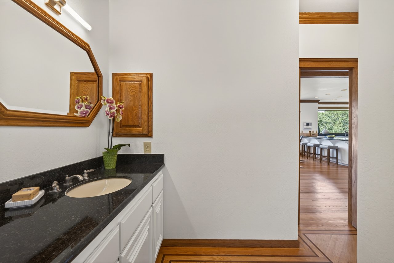 Expansive & Private Novato Estate