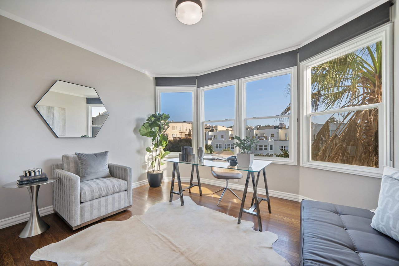 EXCEPTIONAL MARINA HOME