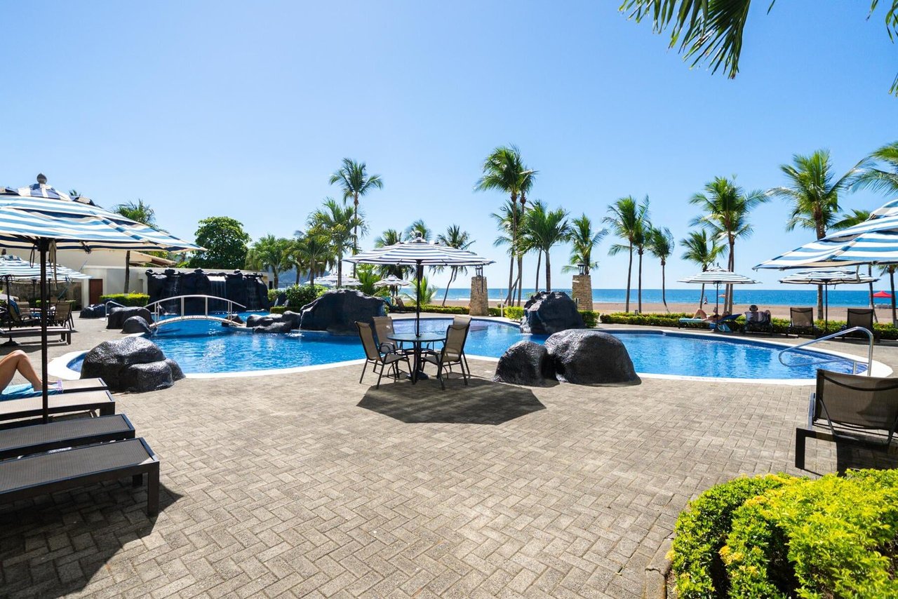 Remodeled Beachfront Condo, Jaco, Puntarenas