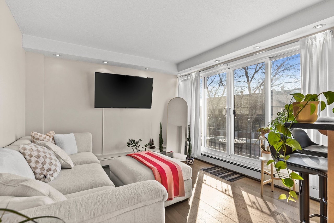 806 9A Street NW Unit: 7