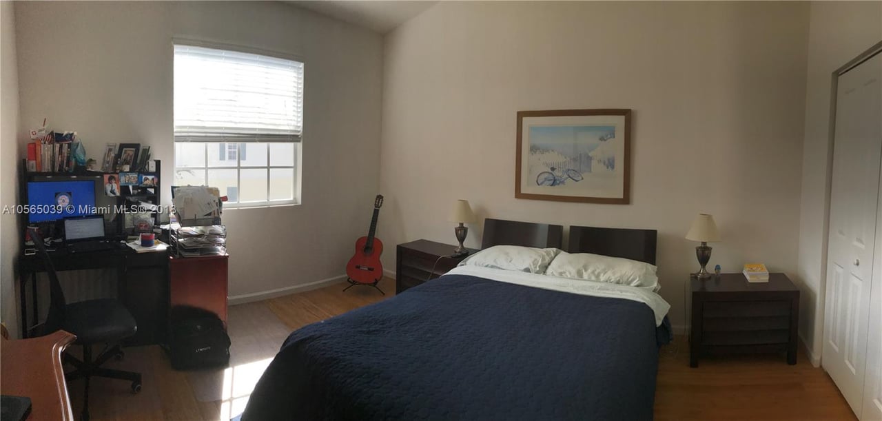 239 SW 7th St