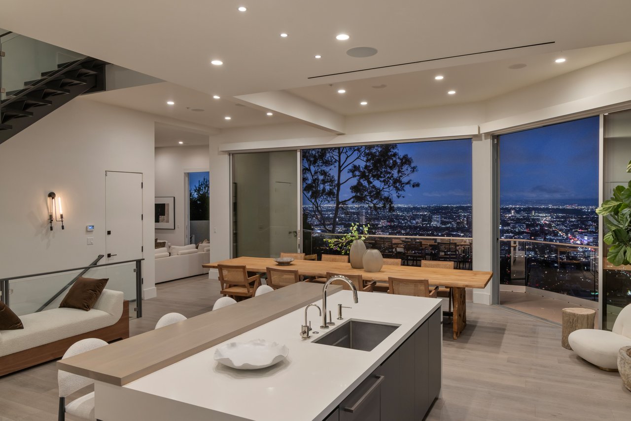 8572 Hillside Ave, Sunset Strip