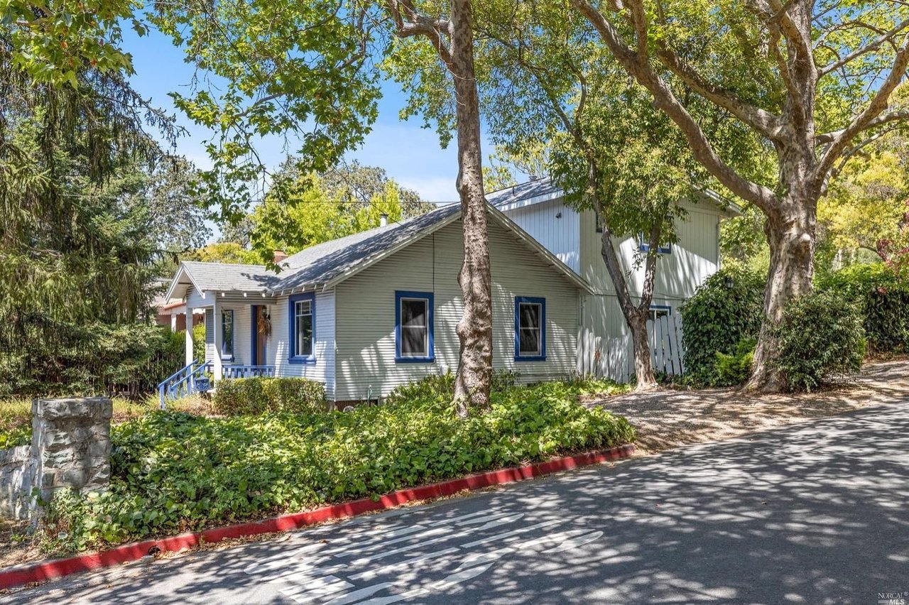 1132 Sir Francis Drake Blvd
