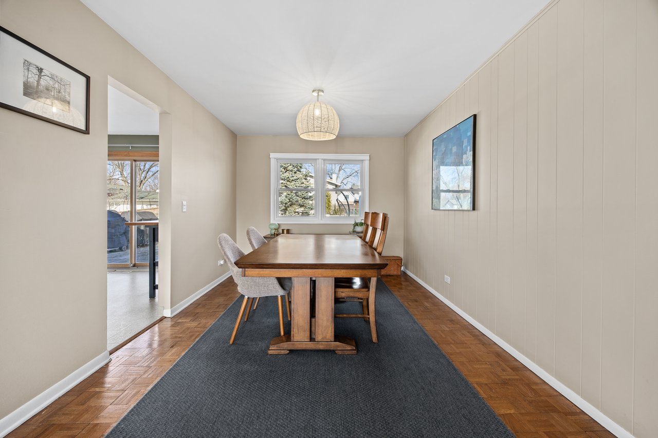 2422 Stonewall Avenue