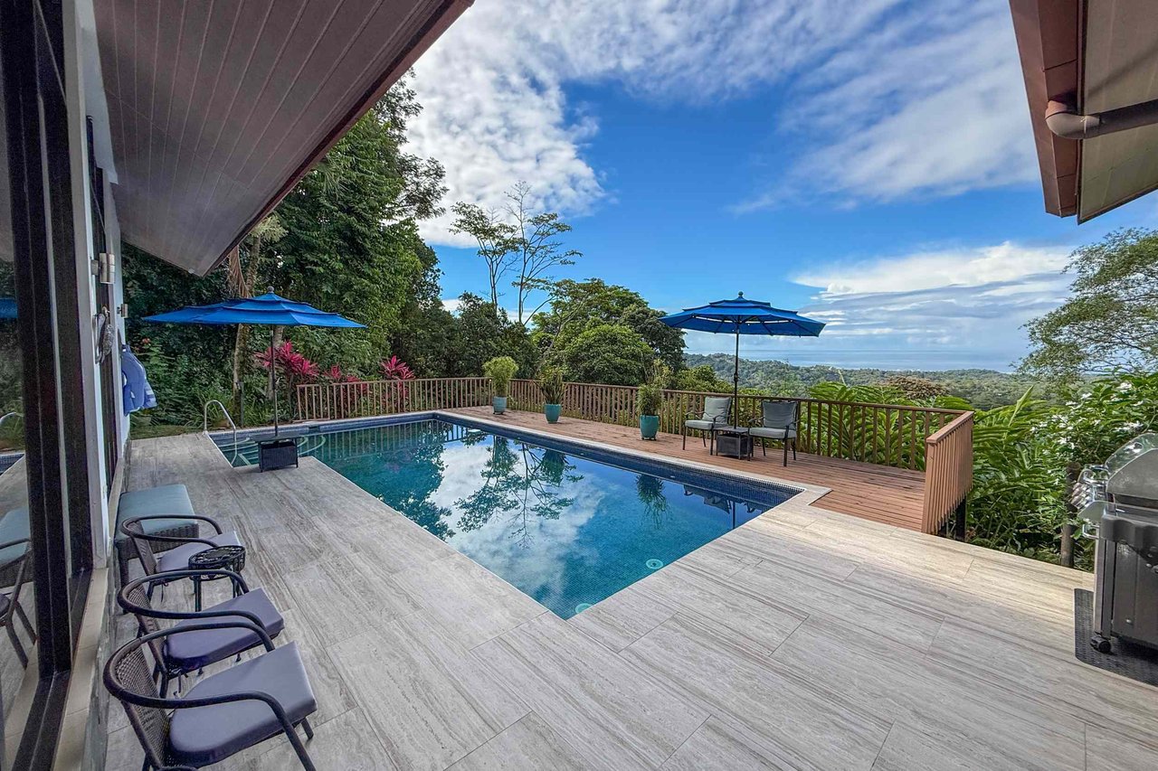 Panoramic Ocean View 4-Bedroom Home with Big Pool & Ample Space to Entertain in Ojochal Costa Rica