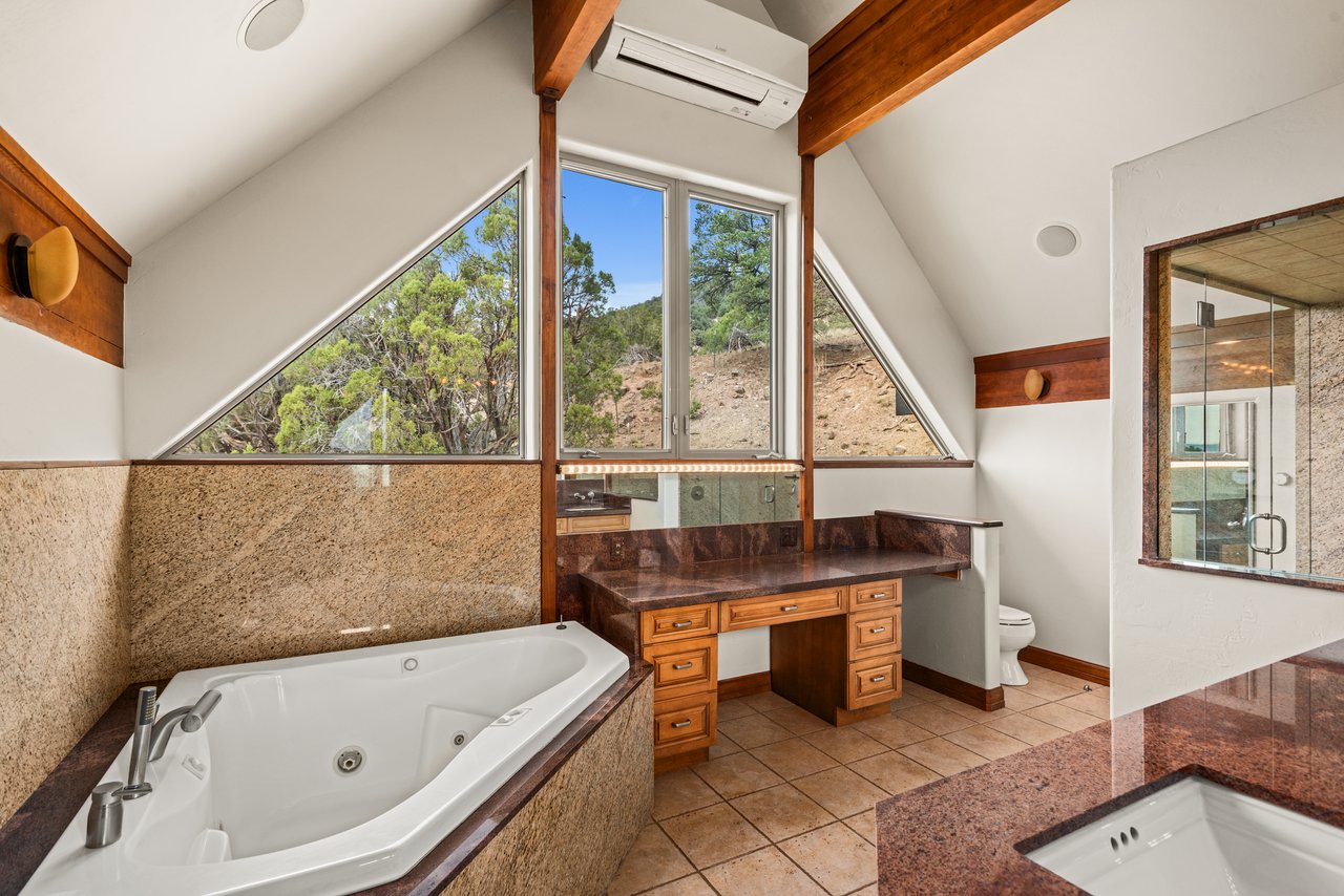 Centrally Located Mountain Chalet in Basalt 