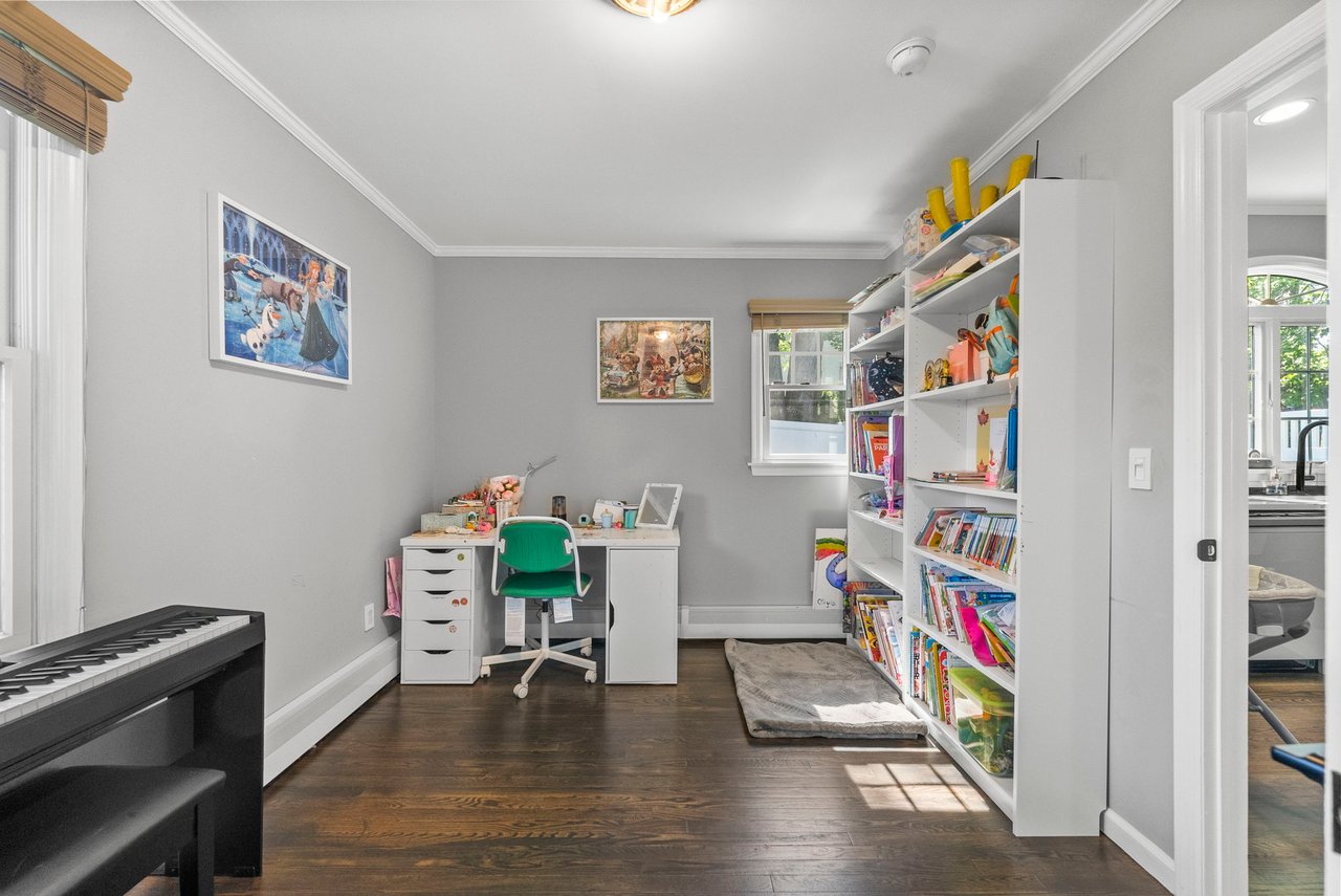 200 Hillside Ave, River Edge, NJ 07661