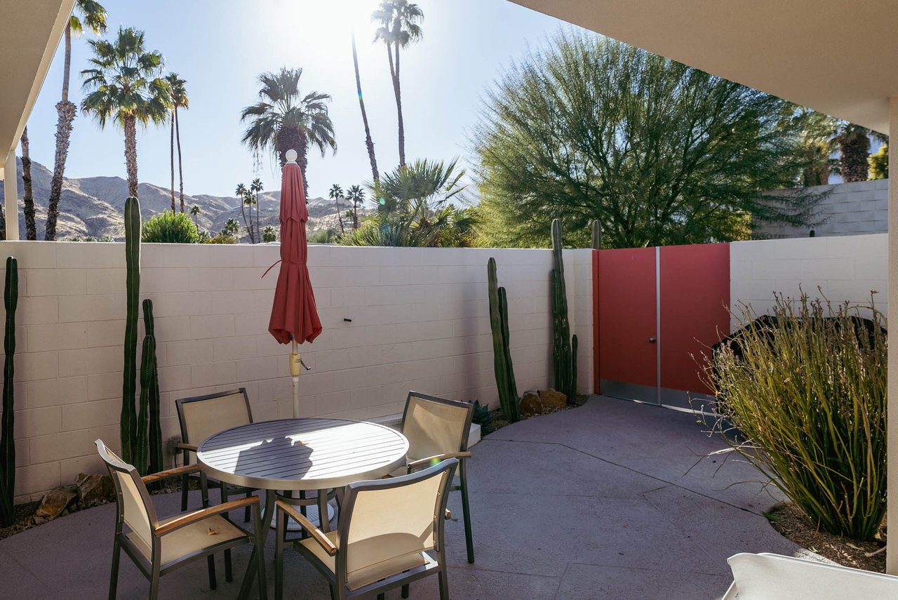 303 Westlake Terrace