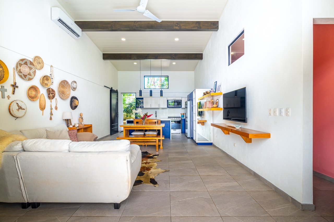 Modern 3 Bedroom Home - Walking distance to it all!