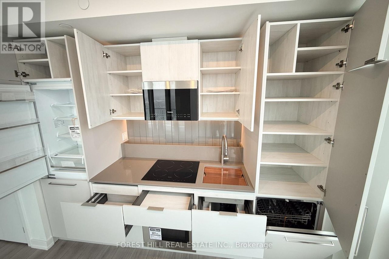 1 Fairview Rd E, #1804