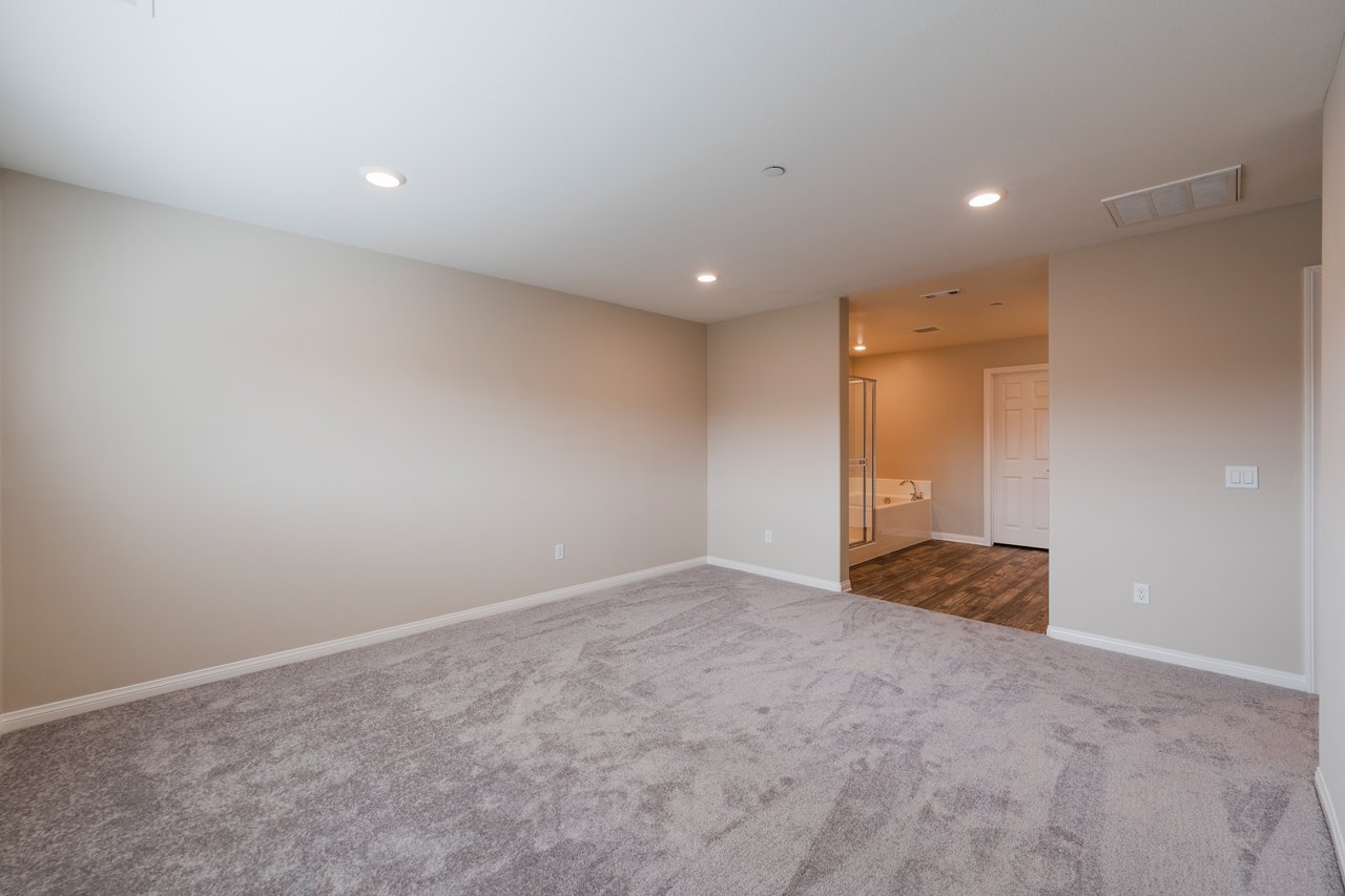 14418-5 Plum Lane