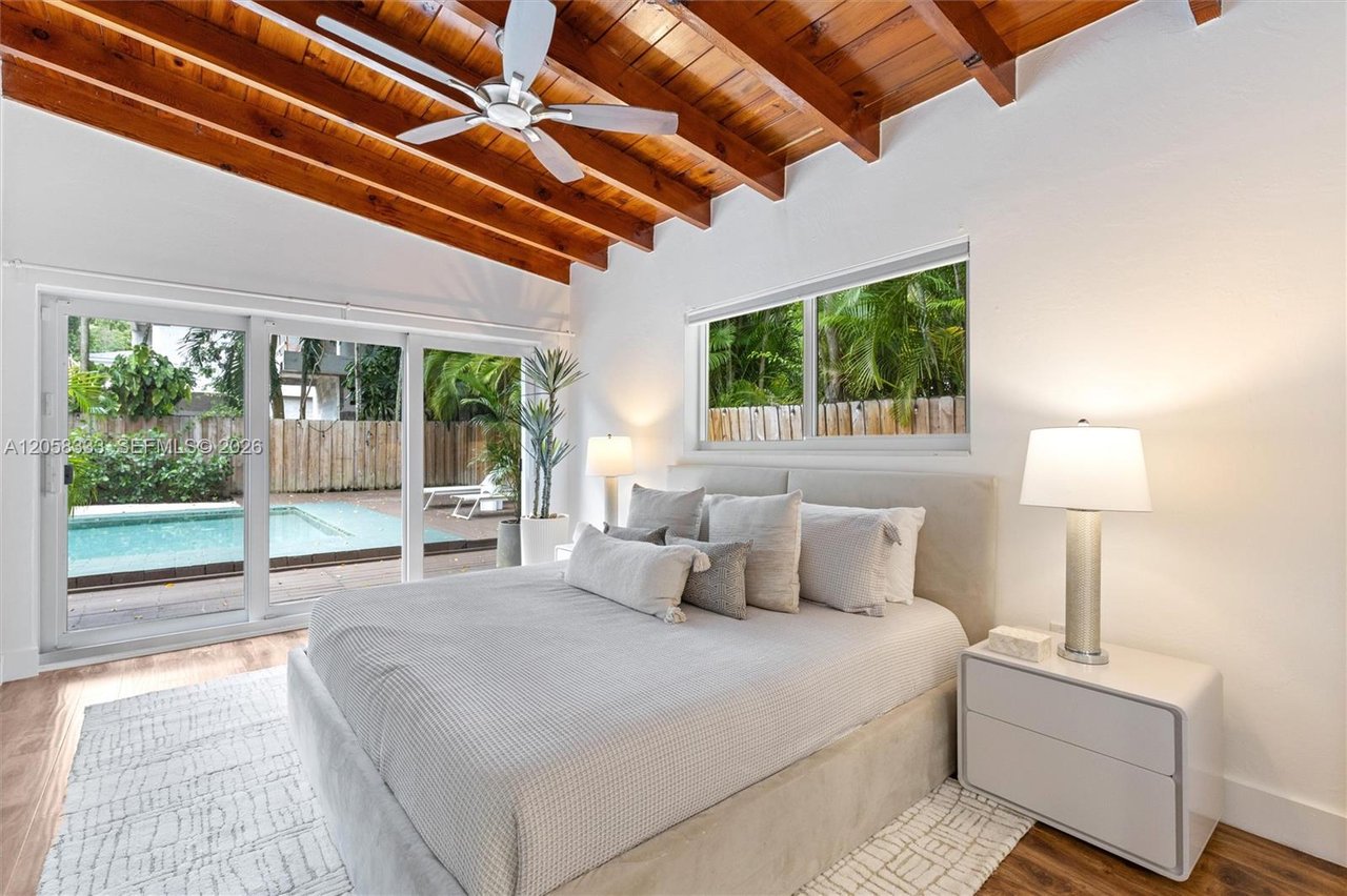 3700 Loquat Ave MIAMI, FL 33133-5618