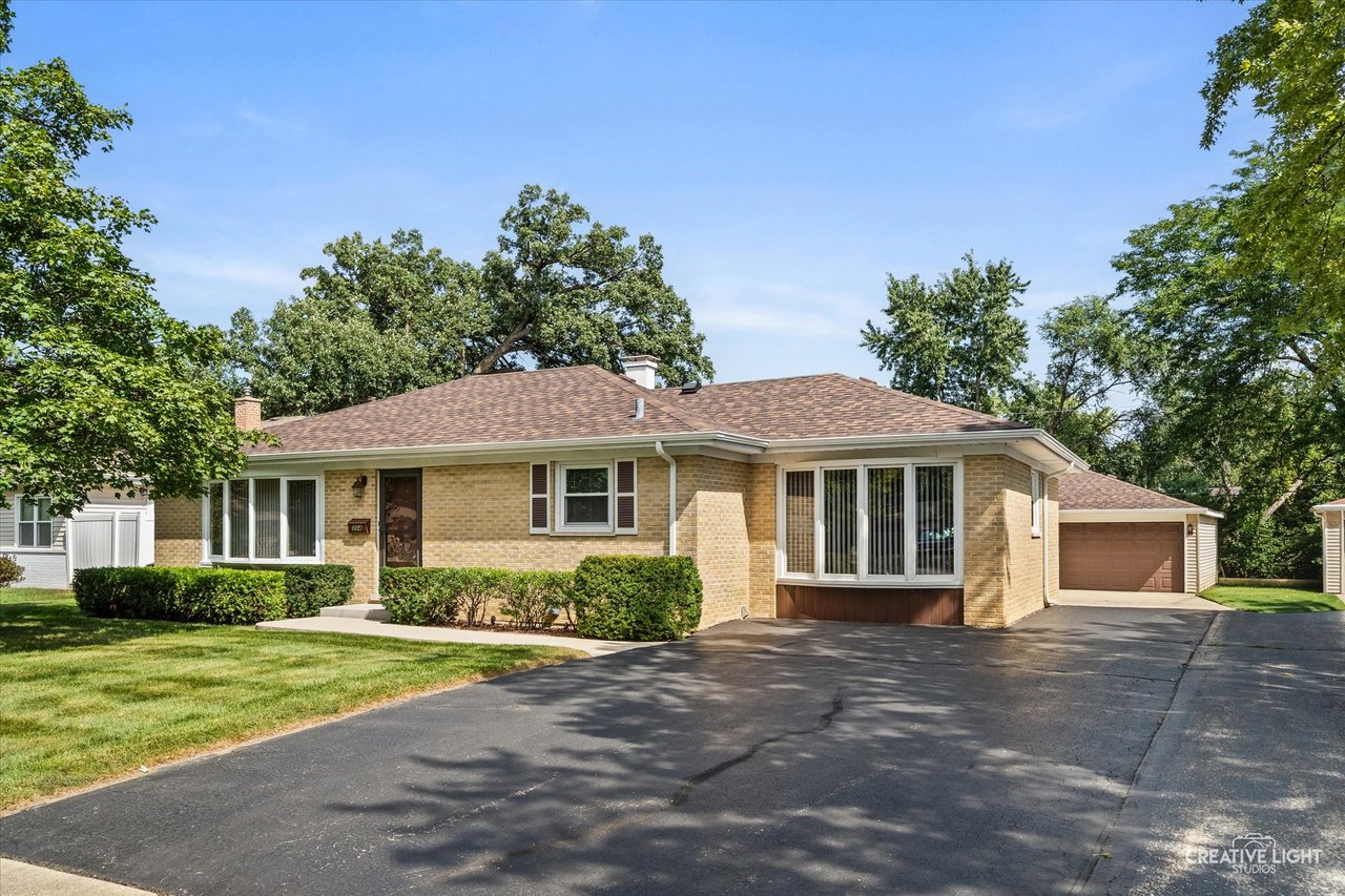 All-brick ranch home for sale at 304 Crestwood Drive, Roselle, IL