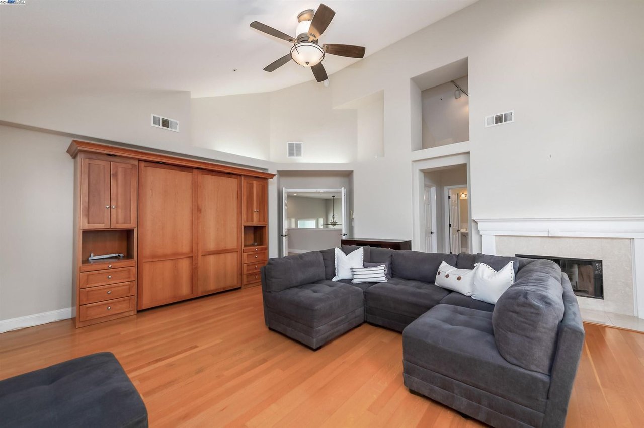 1398 Benedict Ct