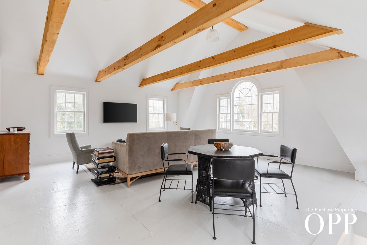 A CURATED HOME WITH DESIGNER PEDIGREE