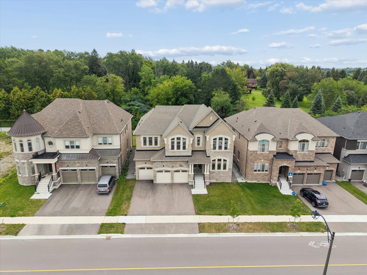 72 Silk Twist Drive, East Gwillimbury