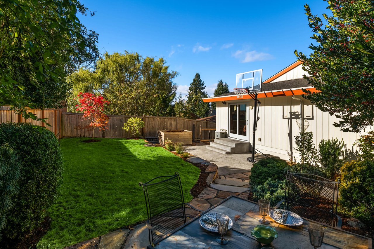 4111 SW Austin Street